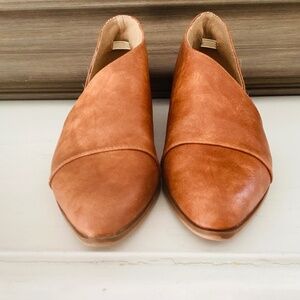 Catherine Malandrino Zwan Vegan Faux Leather Camel Brown Cutout Booties size 7